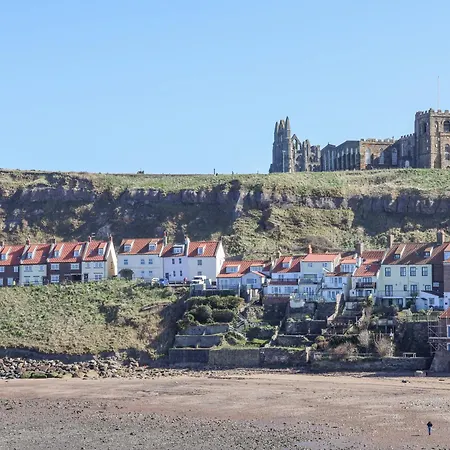 Star * Whitby